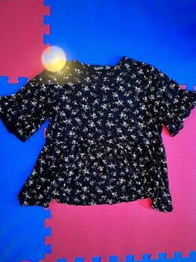 Boohoo Black Floral Peplum Short Sleeve Blouse